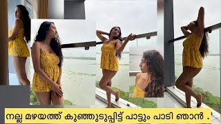 Enjoying misty rain by the lake.|AnjanaMohan |beauty|rain|vlog|kochi|travel