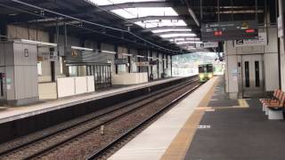 長沼駅を通過する8713F高尾山トレイン