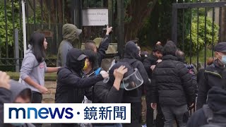 中駐英總領事涉毆打港人　遭諷：最猛外交戰狼｜#鏡新聞