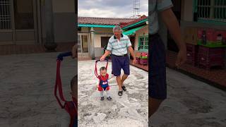 Baby walking harness handheld 明峰用嬰兒學步帶學走路