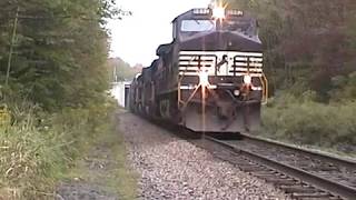 Canadian Pacific Train 412 (aka NS 11R) at Clarks Summit on the D\u0026H - 9/24/06 (unedited DV capture)