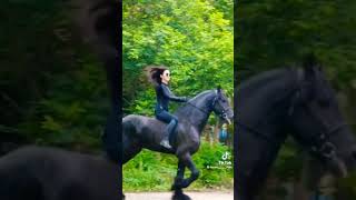 Watch this Beautiful Girl's Mesmerizing Horse Riding Skills