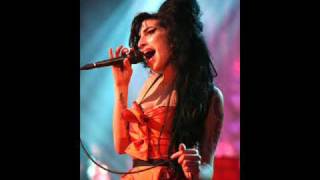 Amy Winehouse - Live Porchester Hall - You Know I'm No Good (11/13)