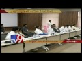 Telangana CM KCR meets District collectors - TV9