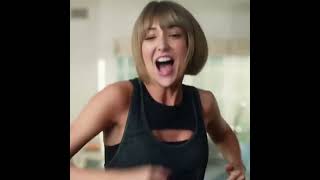 Milana Vayntrub