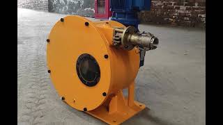 Roller style industrial peristaltic pump