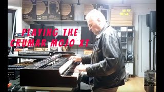 Playing the Crumar Mojo XT (Hammond clone) @ Music Rama @ Sesto Fiorentino