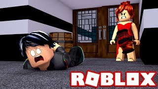 Escapa De La Chica Del Vestido Rojo O Muere En Roblox - sobrevive a la chica del vestido rojo roblox crystalsims youtube