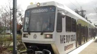 Portland MAX Blue Line bound for Hillsboro at Merlo Rd/ SW 158th Ave