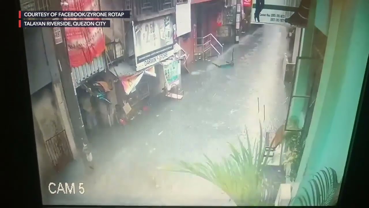 Time-lapse Video Of Flooding In Quezon City - YouTube