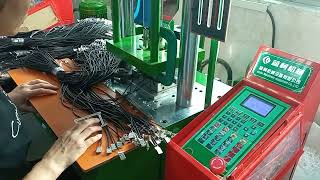 vertical injection molding machine for usb data cable