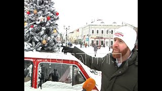 Вандалы рушат новогодние инсталляции на главной улице города