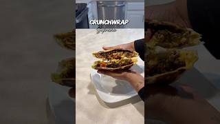 Crunchwrap supreme😋