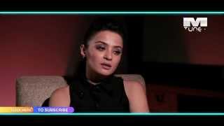 Surveen Chawla dramatically breaks down for Hate Story 2