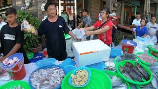 帥老爸生氣了!!! 你們是不是不想看我 都想看我笑年耶帥兒子 中彰海王子 烏日火車站 海鮮叫賣 海鮮拍賣 叫賣哥