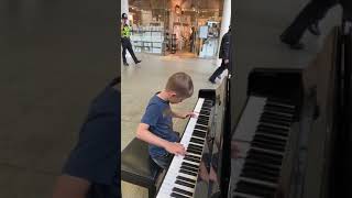 “River Flows in You” by Yiruma at St Pancras Station