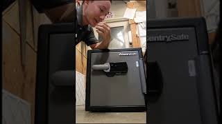 Opening a SentrySafe
