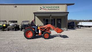 Kubota L275 tractor w loader