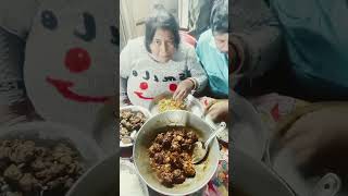 #food #বন্ধুরা দেখো আমি কত কিছু নিয়ে ভাত খেতে বসেছি যদি মোটা হও আমার মতন খেতে হবে#vairalvideo