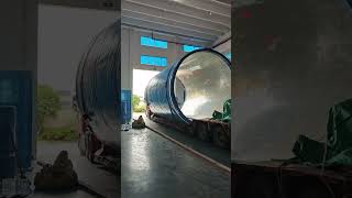 Xingcheng has completed the production and shipment of large cylindrical fish tanks