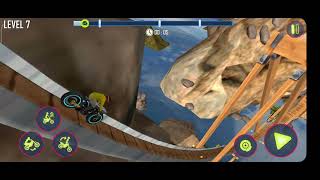 Bike stunt game play