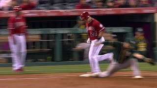 OAK@LAA: Out call overturned at first in 2nd