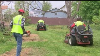 Struthers street department struggles to maintain overgrown lawns