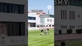 Joshua Kimmich vs. Serge Gnabry 😮