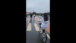 앞에 손흥민 선수 있는지도 모르고 따릉이 열심히 타는 나🚲(미공개 후반영상 최초공개)