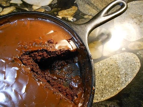 Awesome Chocolate Cast Iron Skillet Cake Awesome Chocolate Cast Iron Skillet Cake