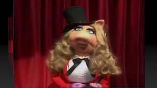 Muppet Songs: Miss Piggy & Kermit the Frog - Flying Trapeze