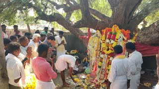 ಕಾಡುಗೊಲ್ಲರ ಆರಾಧ್ಯದೈವ ಶ್ರೀ ಜುಂಜಪ್ಪ ಸ್ವಾಮಿ ದೇವರ ಜಾತ್ರಾ ಮಹೋತ್ಸವದಲ್ಲಿ ಪಾಲ್ಗೊಂಡು ಆಶೀರ್ವಾದ ಪಡೆದ ಸಂದರ್ಭ.