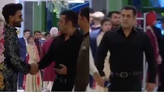Salman Khan's Grand Entry At Akash Ambani - Shloka Mehta Wedding Ceremony