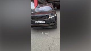 Водитель Рендж Ровера наехал на таксиста. Real Video