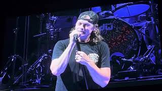 Brad Arnold of 3 Doors Down talk openly about the love of Jesus before singing Away From The Sun!