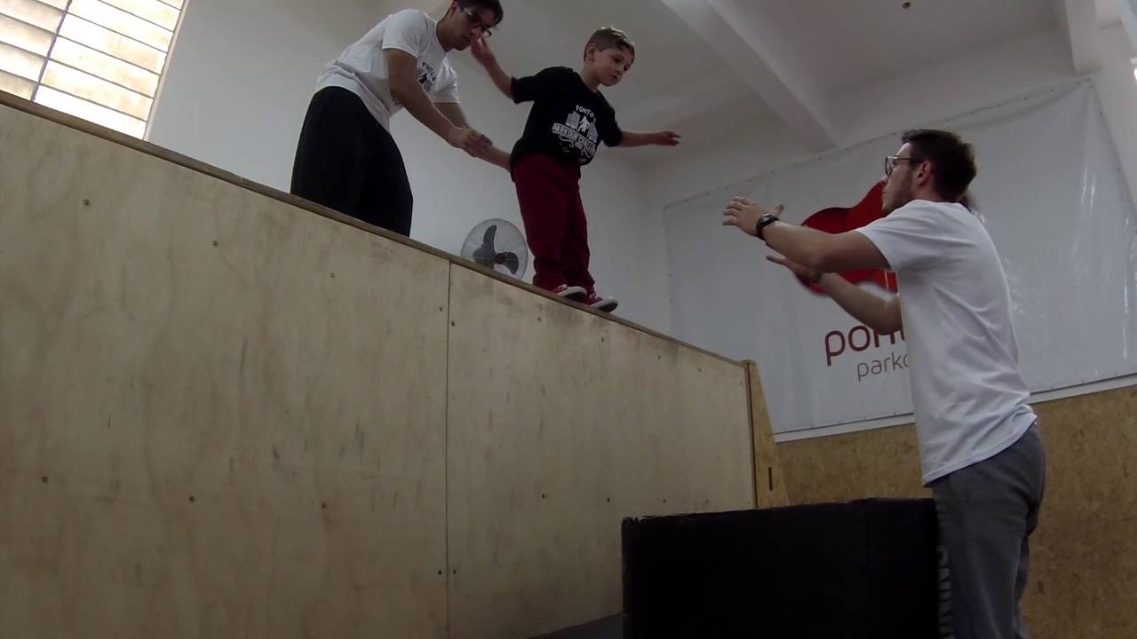 Categoria Mini - Ponto B Parkour Challenge 2016 - YouTube