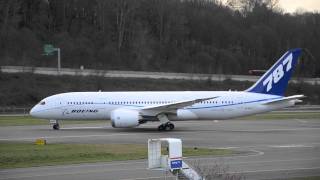 FlightBlogger - 787 ZA005 departs Boeing Field - March 20, 2011