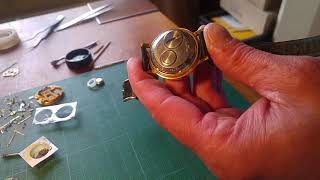 Change battery Bulova Accutron 214