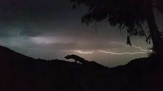 شاهد برق في سماء القوة الإلهية See the superpower lightning