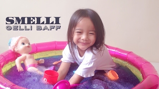 Smelli Gelli Baff ❄️❄️❄️Zara bermain mandi Jeli di Kolam Kecil bersama Baby Alive | Lets Play