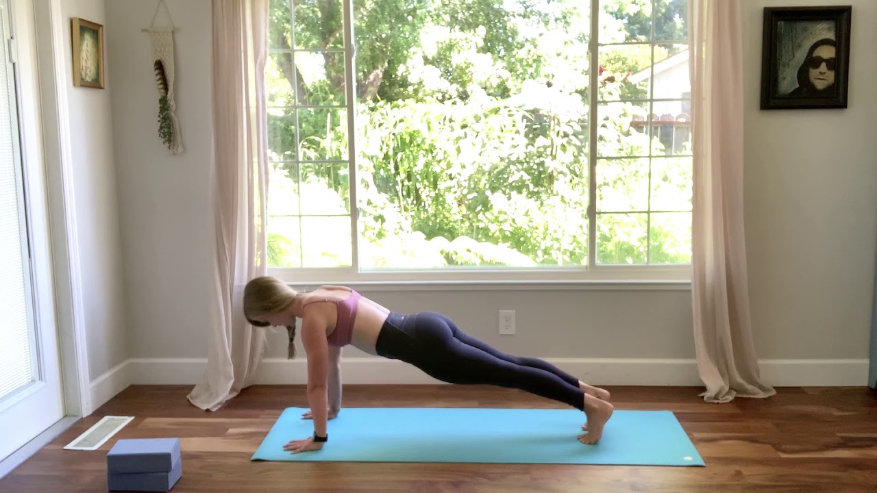 40 Minute Gentle Vinyasa Flow - YouTube