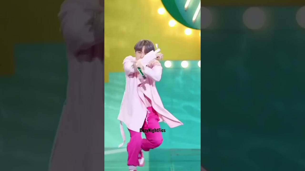 Information Leaked About K Pop Idols Groups By Sasaengs Kpop Youtube