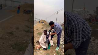 ठंड से काप रहें थे और भूखे थे । #humanity #shorts #youtubeshorts #helping #poor #sad #trending ￼