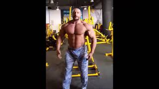 OMG!! This Moroccan bodybuilder, Houssam Ouazzani  is a MUSCLEGOD!