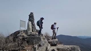 흰대미산(1,018m),양각산(1,150m),수도산(1,317m)등정