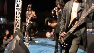 Sakral Ceremony klip pengabdian live in Bakroto.wmv