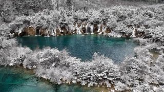 Oh my... What a wonderful place the Jiuzhaigou in Sichuan is! Check it out!