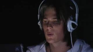 Basshunter - Vi sitter i Ventrilo och spelar DotA