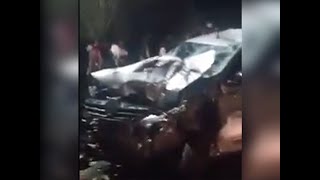 Grave accidente en Colombia: tres muertos al chocar un carro con dos motos