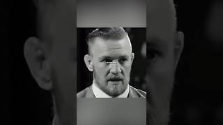 Conor McGregor commentates his first fight vs Dustin Poirier! 😂👏